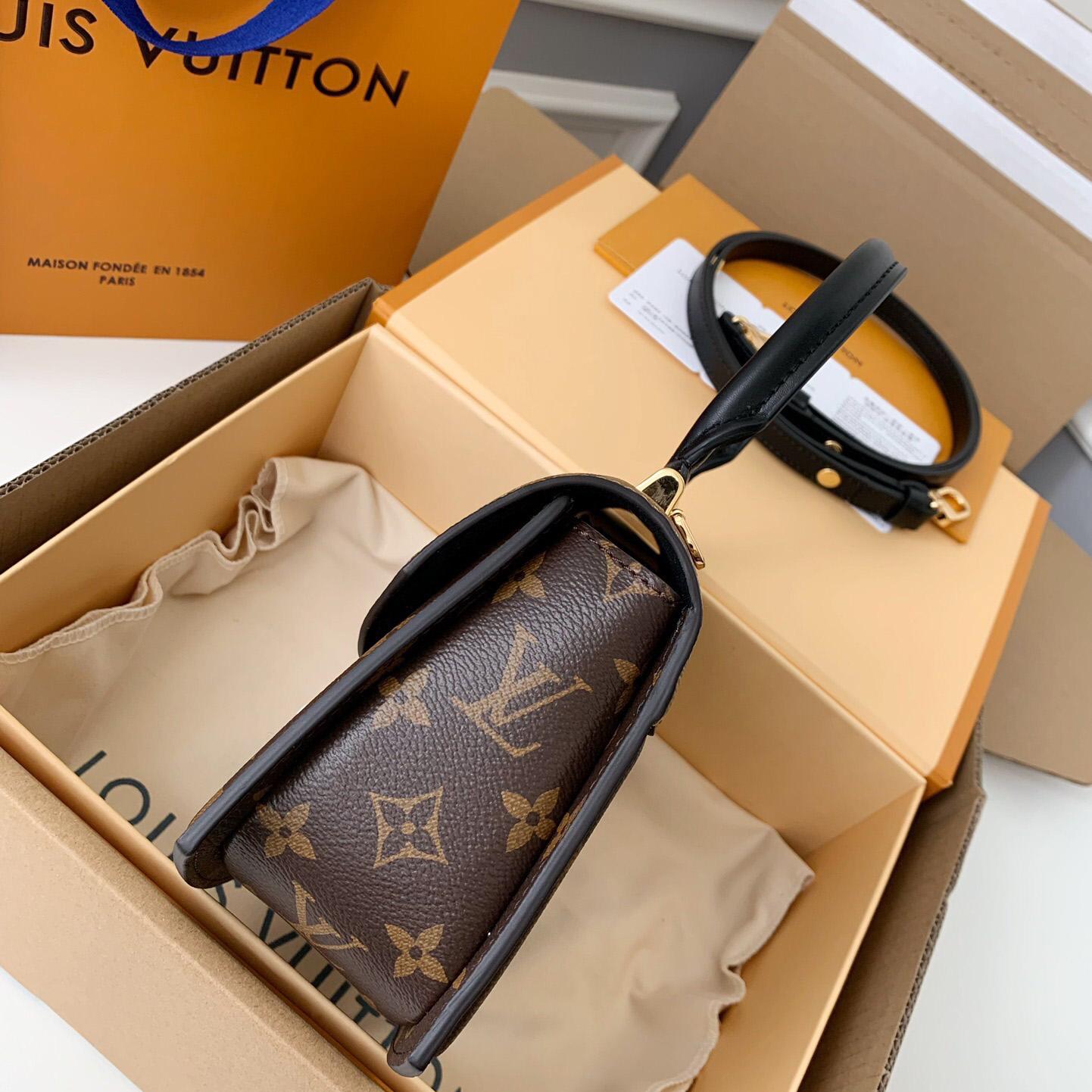 Louis Vuitton Tilsitt Handbag   M46548 - DopestKickz