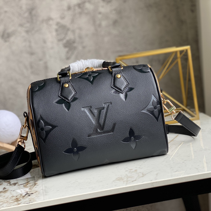 Louis Vuitton Speedy Bandouliere 25  - DopestKickz