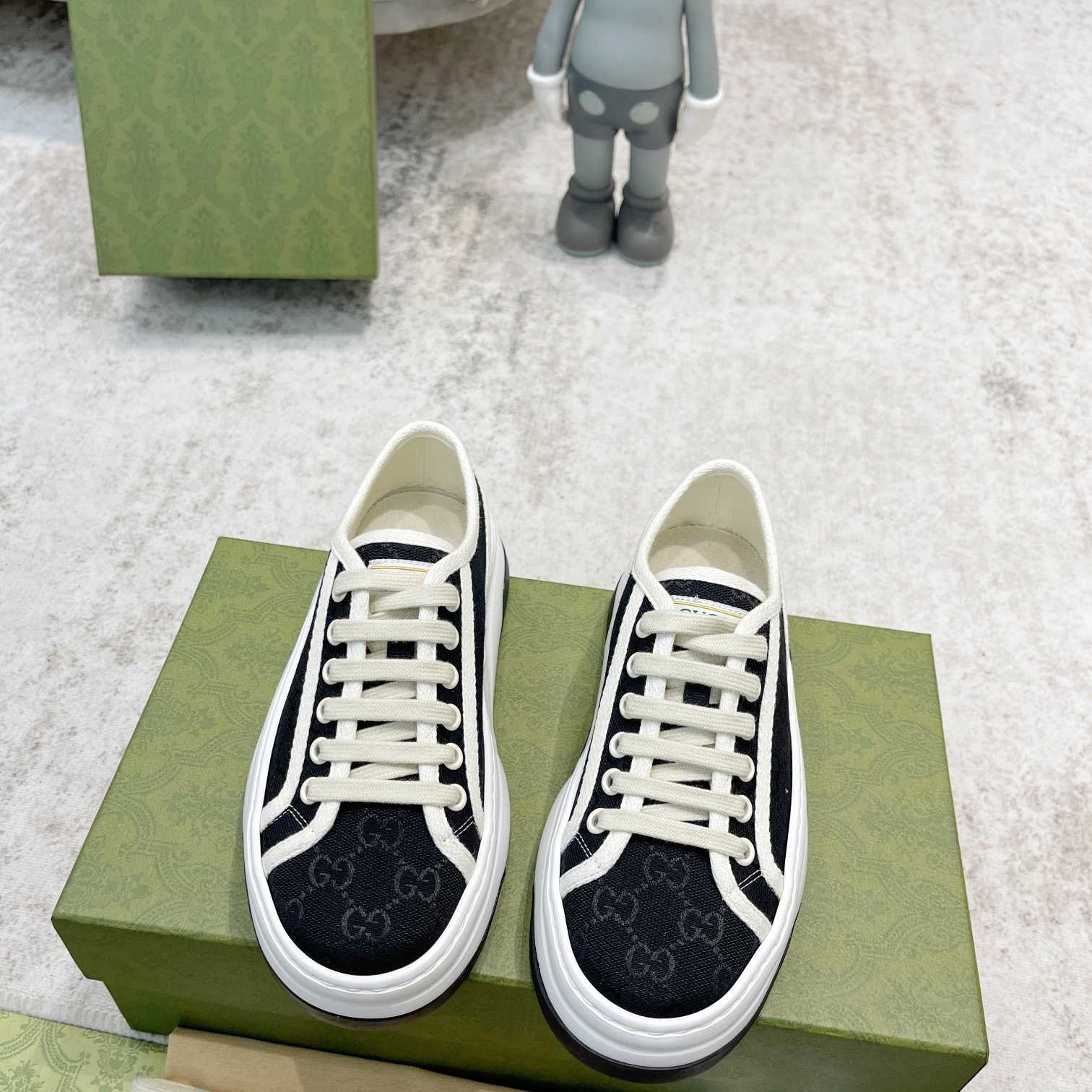 Gucci Women's GG Sneaker - DopestKickz