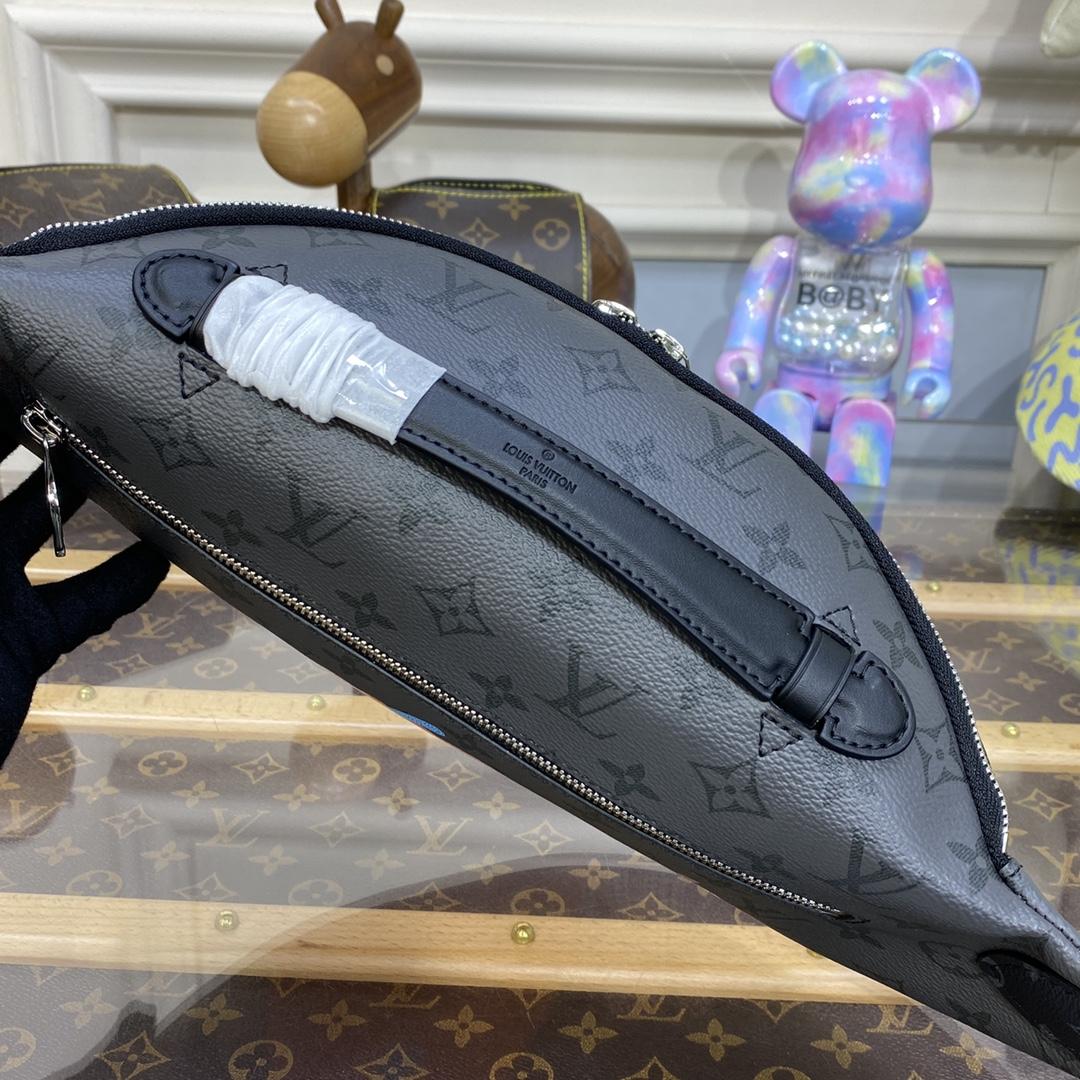 Louis Vuitton LV x YK Maxi Bumbag (47-20-9cm)   M46436 - DopestKickz