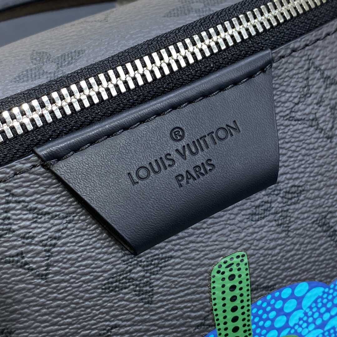 Louis Vuitton LV x YK Maxi Bumbag (47-20-9cm)   M46436 - DopestKickz