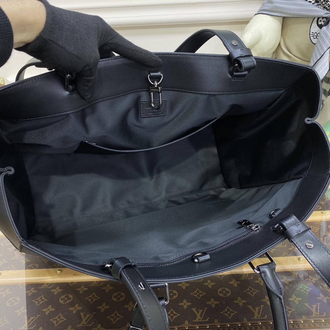 Louis Vuitton Sac Plat 24H (44 x 33 x 18cm) M46451 - DopestKickz