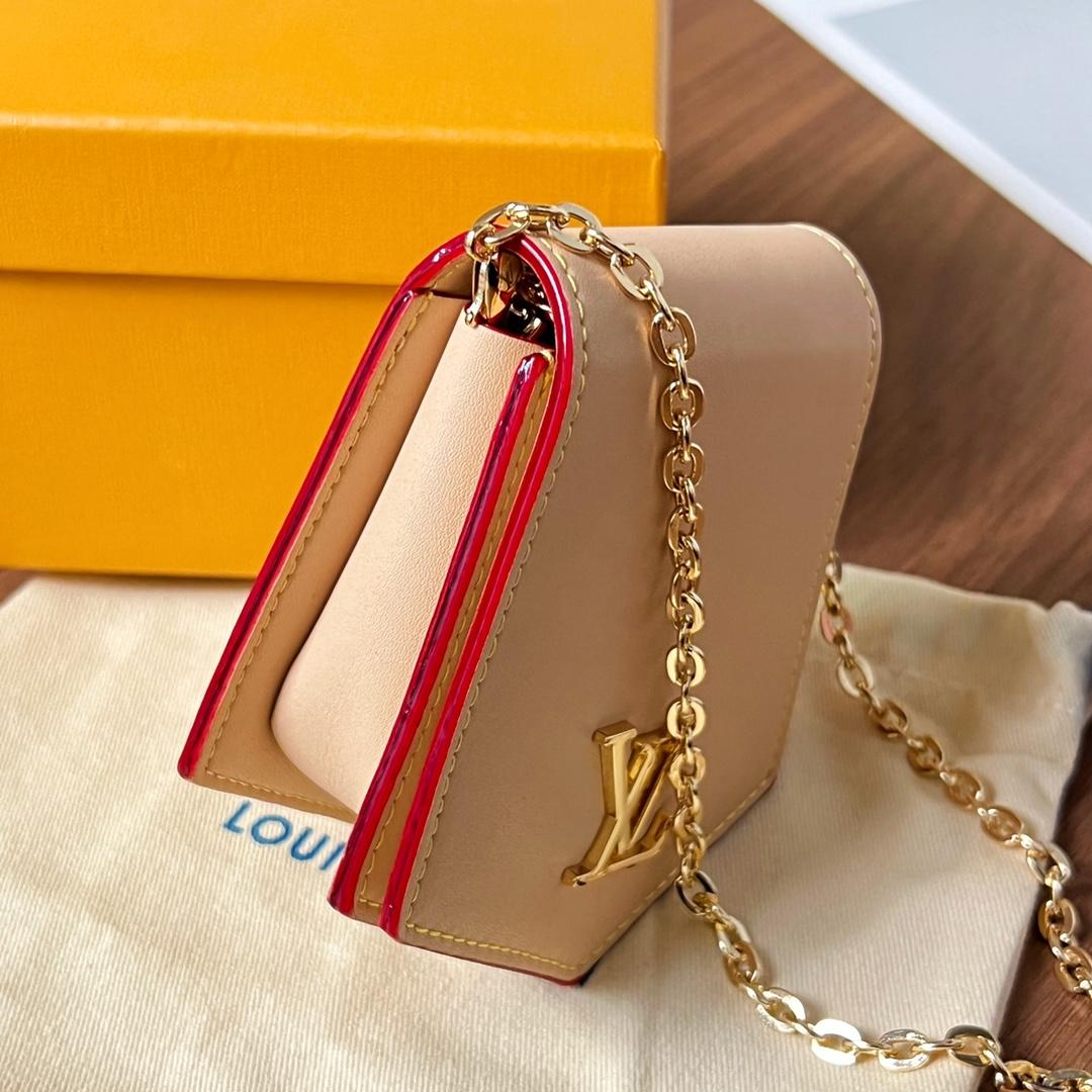 Louis Vuitton Key Bell XL   M22368 - DopestKickz