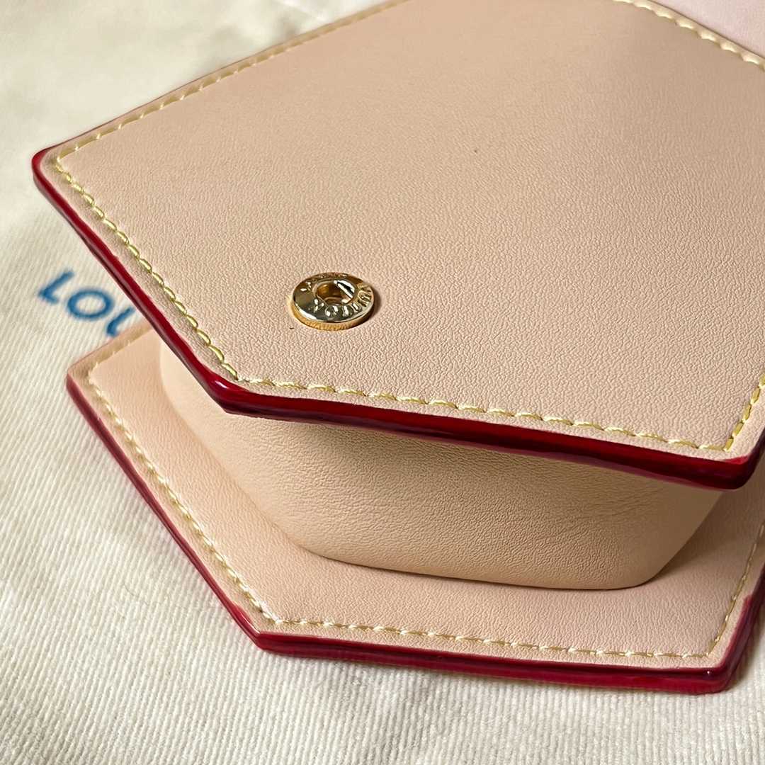 Louis Vuitton Key Bell XL   M22368 - DopestKickz