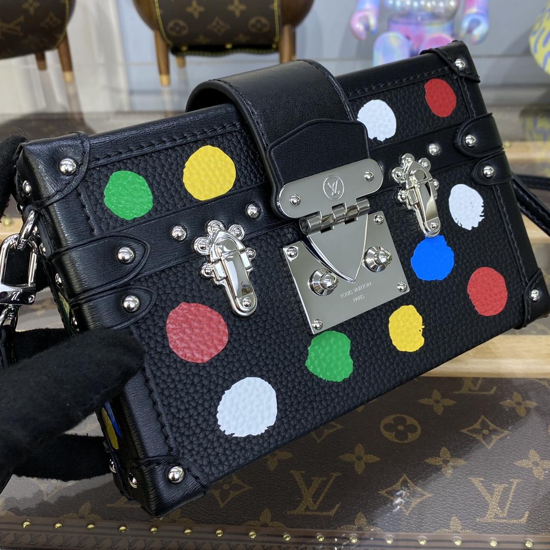 Louis Vuitton LV x YK Petite Malle (19.5*5*12.5CM)   M21621 - DopestKickz