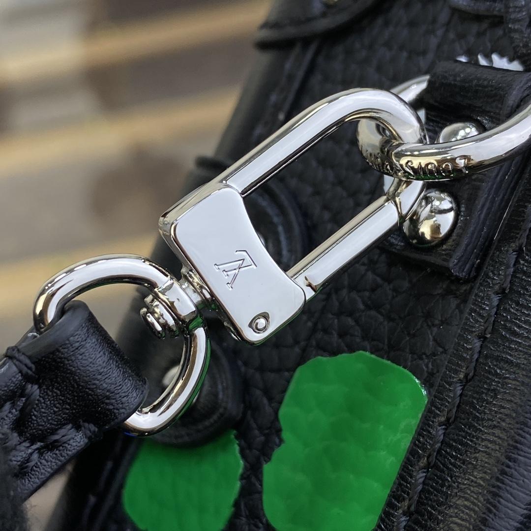 Louis Vuitton LV x YK Petite Malle (19.5*5*12.5CM)   M21621 - DopestKickz