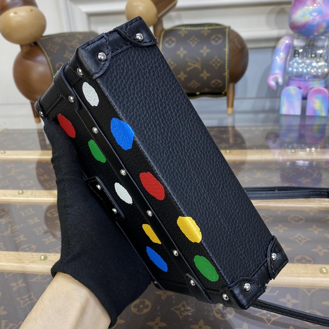 Louis Vuitton LV x YK Petite Malle (19.5*5*12.5CM)   M21621 - DopestKickz