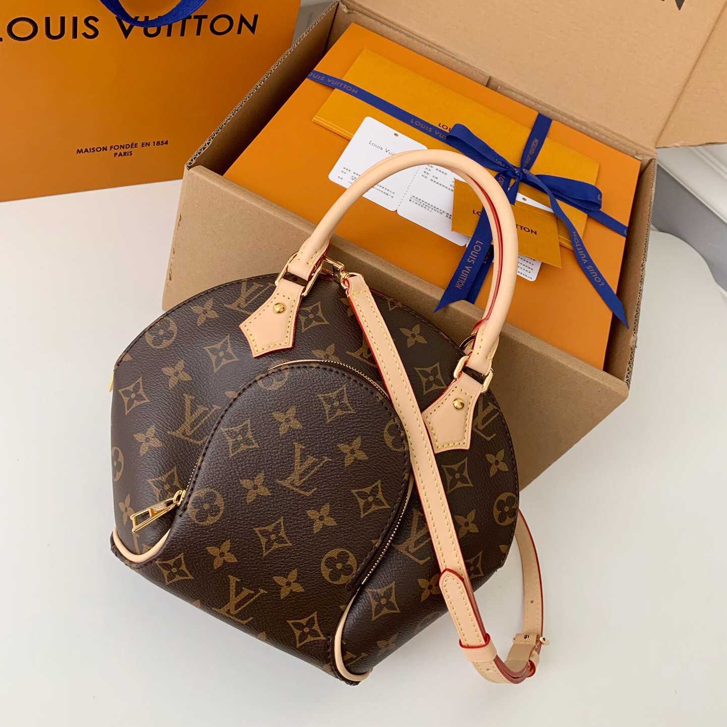 Louis Vuitton Ellipse PM Monogram  (28*21*8cm)   M46196 - DopestKickz