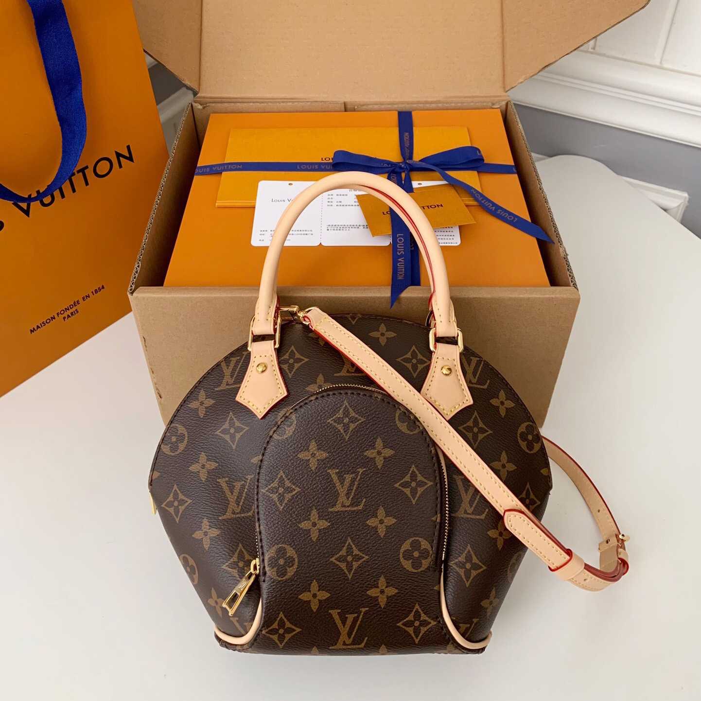 Louis Vuitton Ellipse PM Monogram  (28*21*8cm)   M46196 - DopestKickz