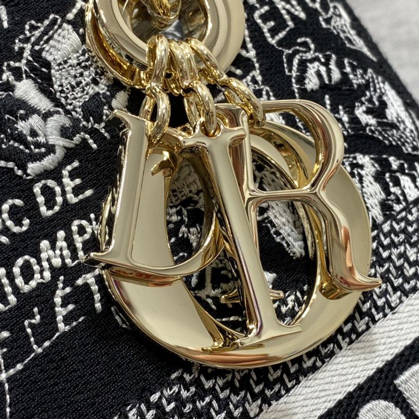 Dior Medium Lady D-lite Bag - DopestKickz