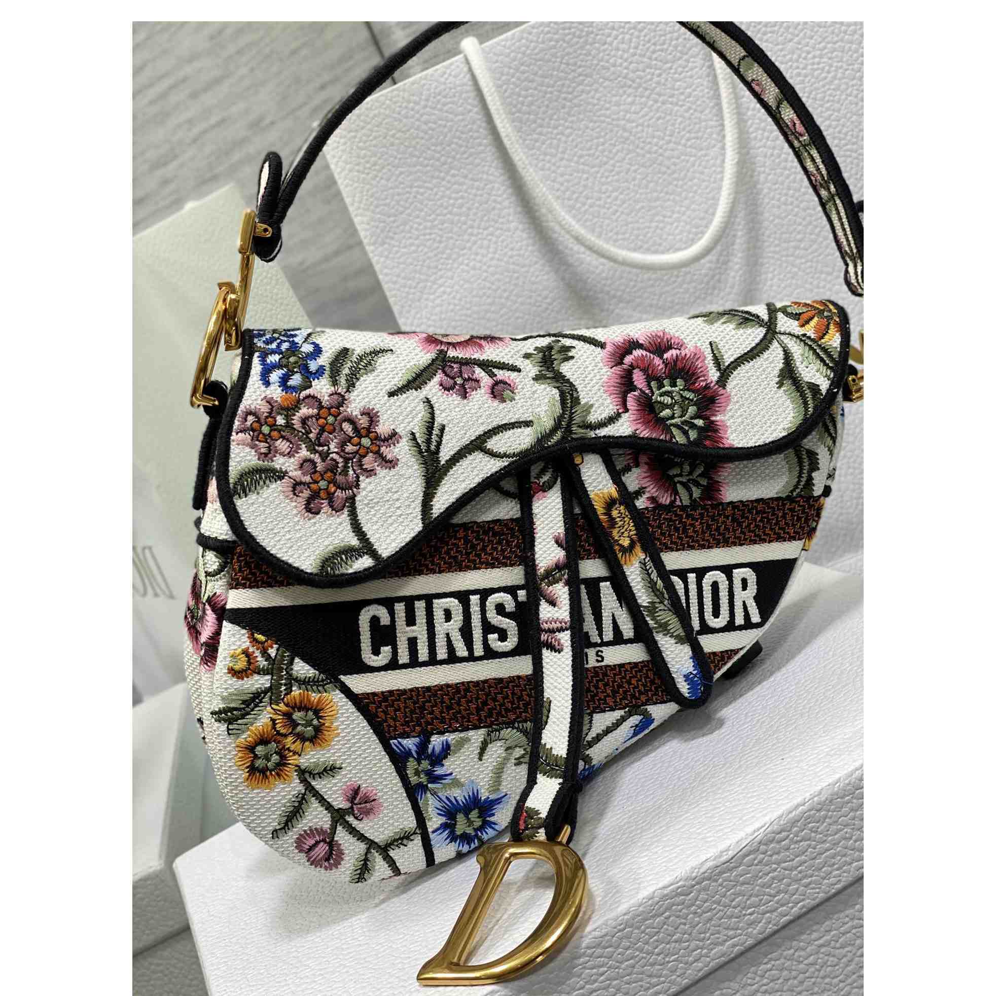 Dior Saddle Bag  - DopestKickz
