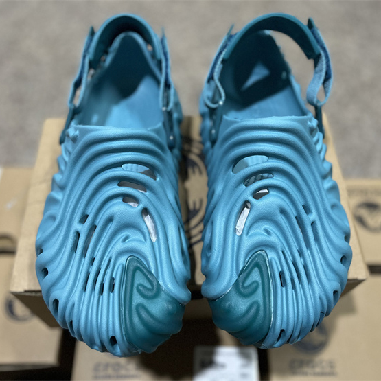 Salehe Bembury x CrocsPollex Clog - DopestKickz