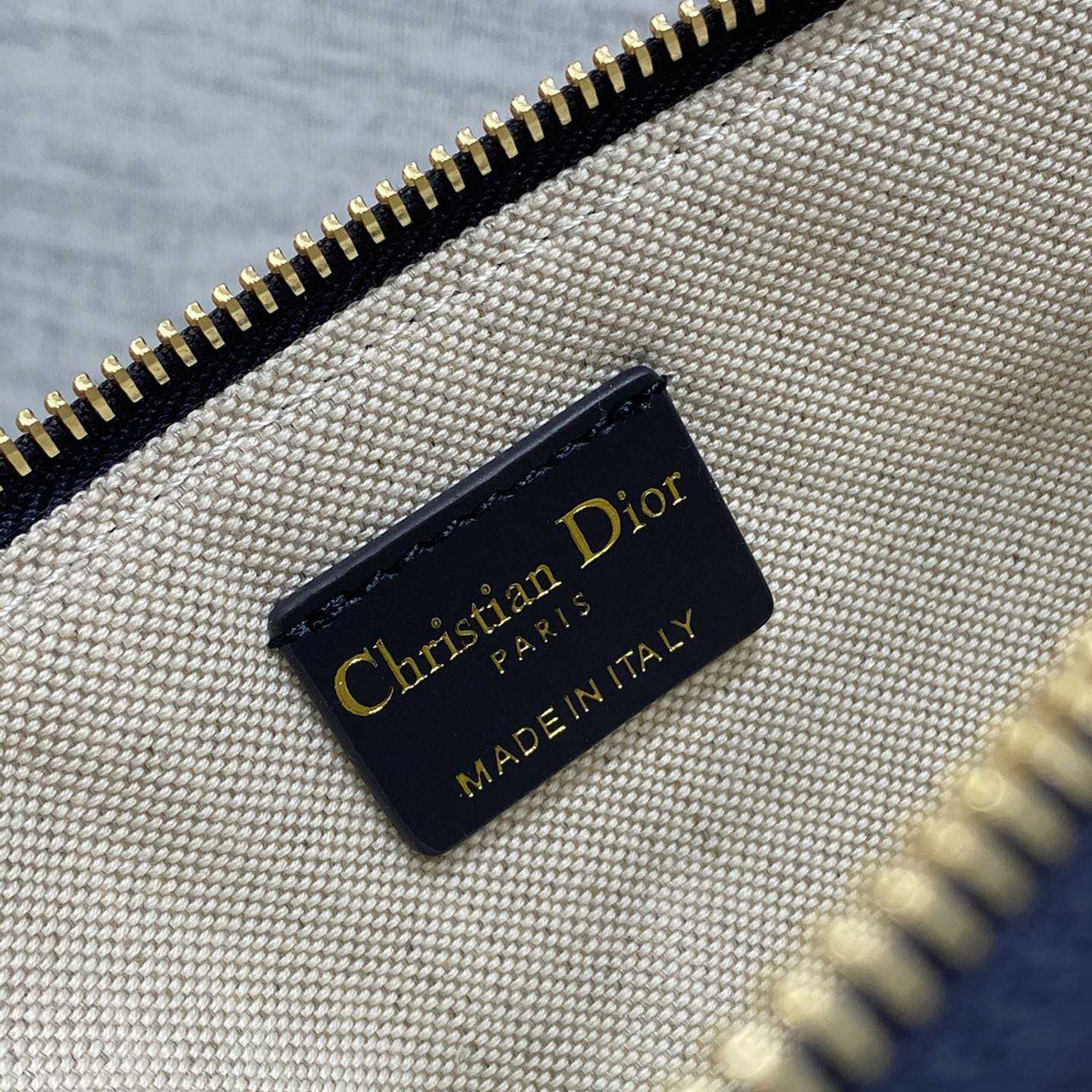 Dior Club Bag - DopestKickz