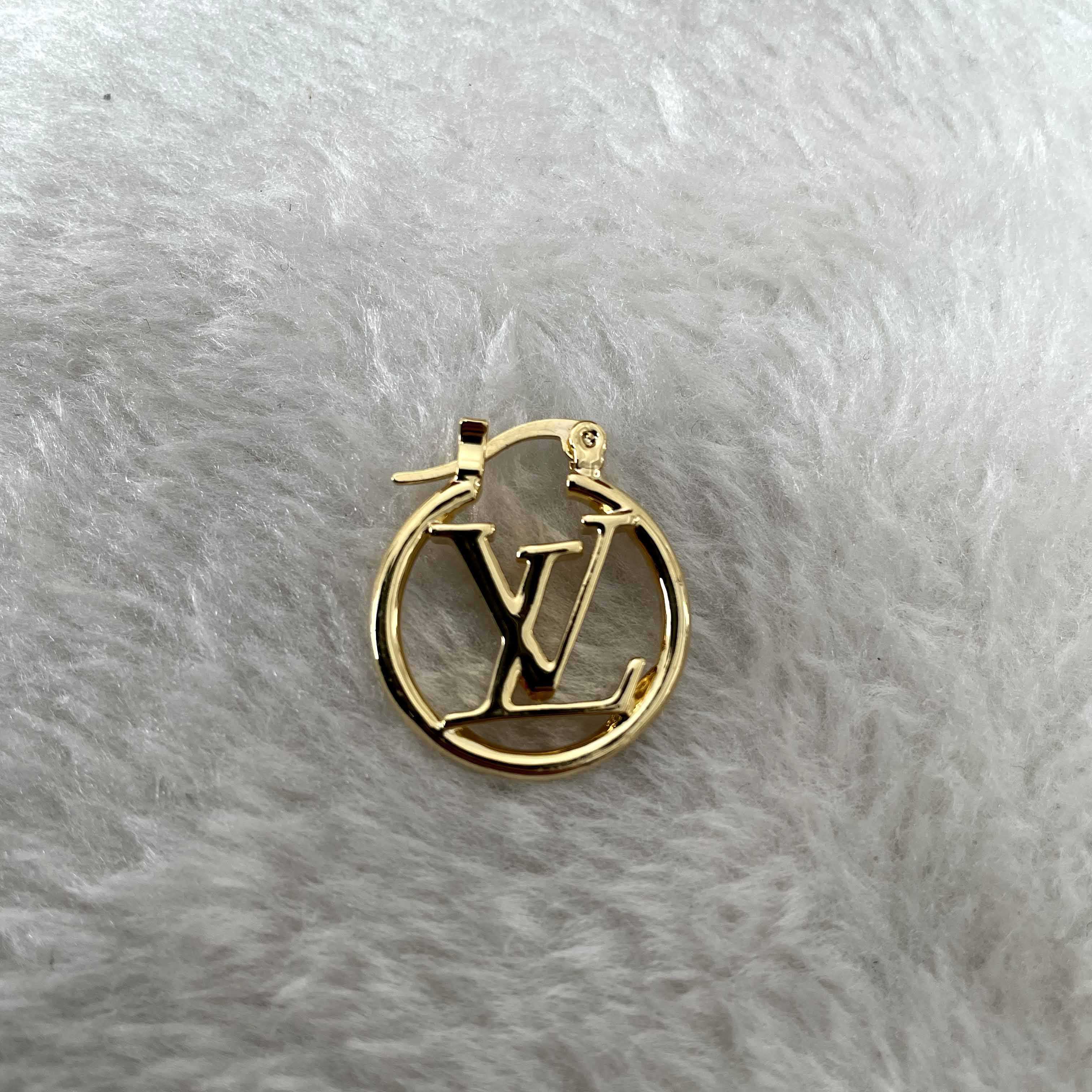 Louis Vuitton Earring  - DopestKickz