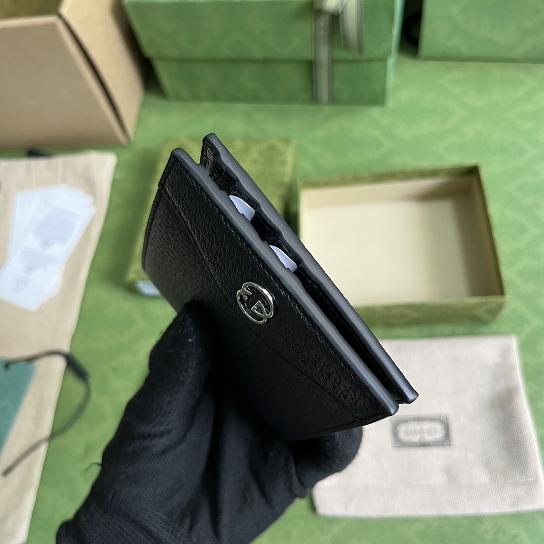 Gucci Wallet With Interlocking G - DopestKickz