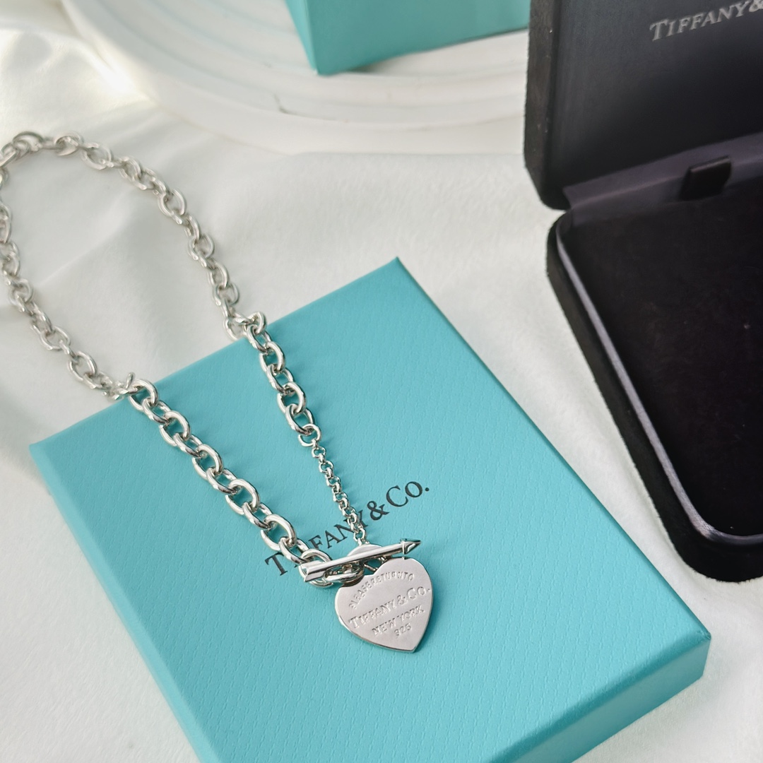 Tiffany&CO Lovestruck Heart Tag Necklace - DopestKickz