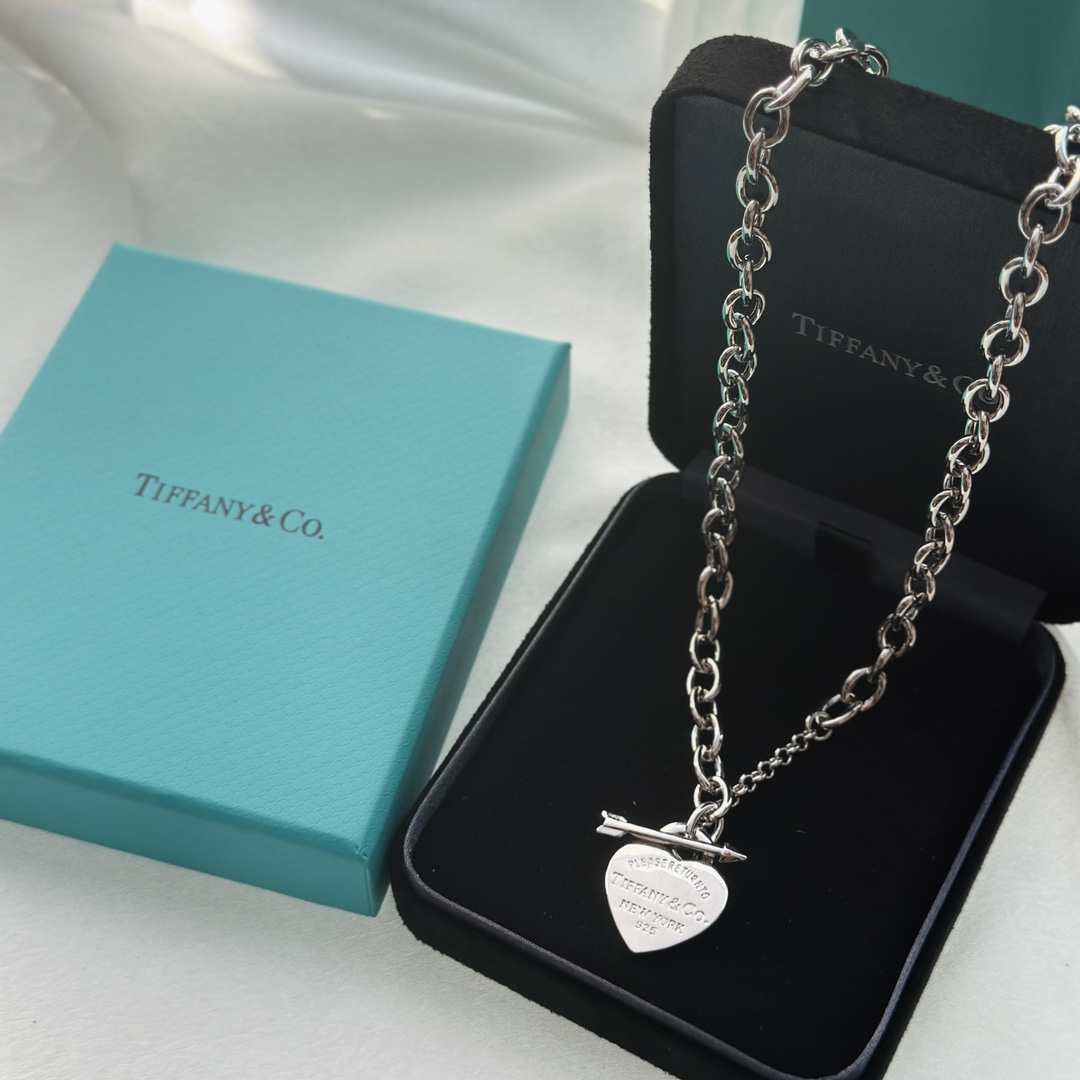 Tiffany&CO Lovestruck Heart Tag Necklace - DopestKickz