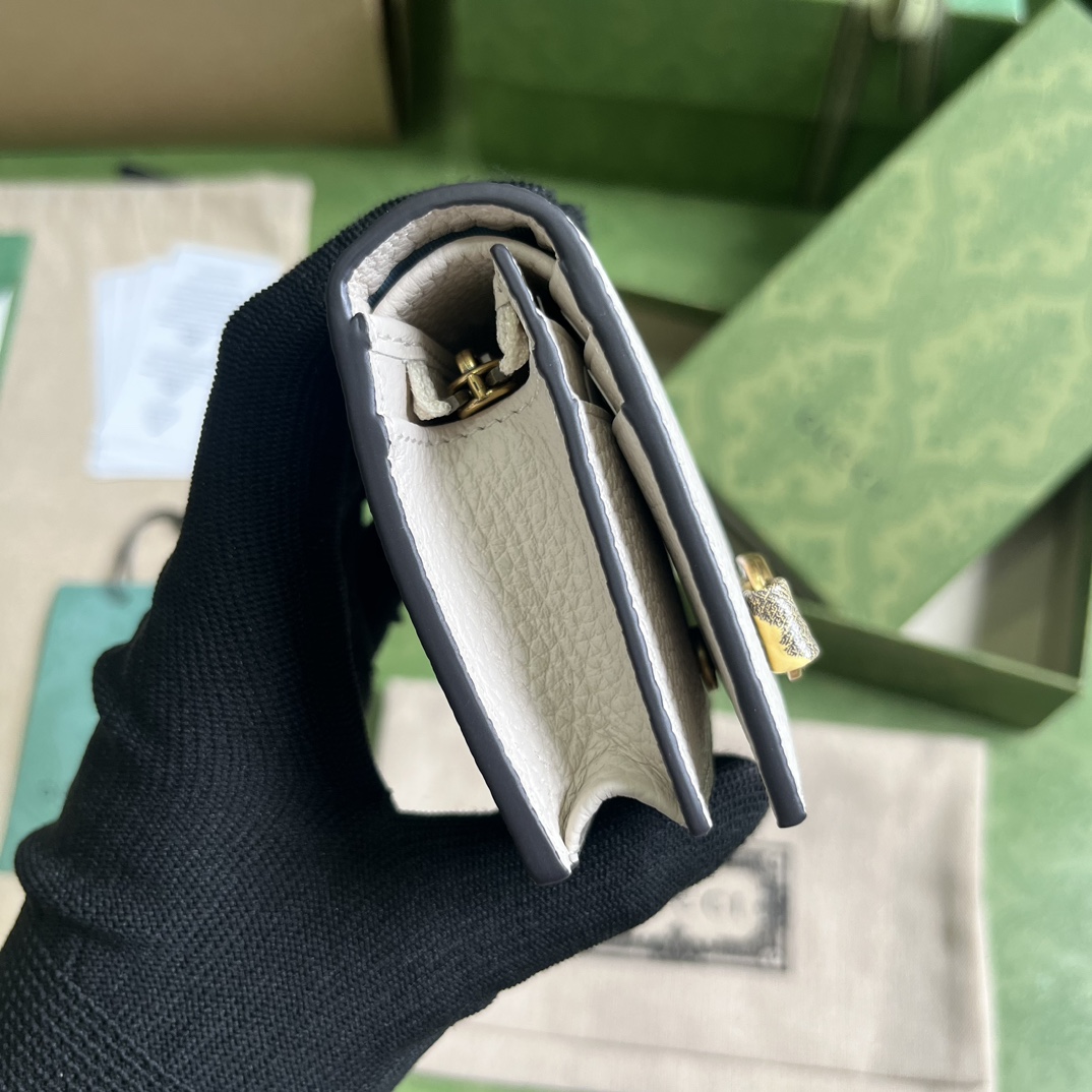 Gucci Wallet With Interlocking G Python Bow - DopestKickz