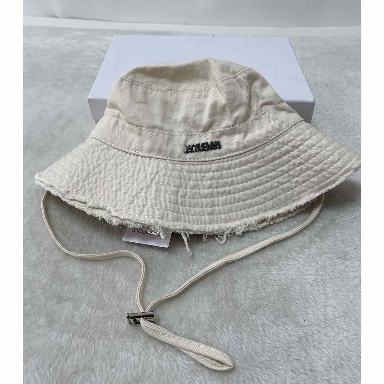 Jacquemus Le bob Artichaut Large Brim Bucket Hat - DopestKickz