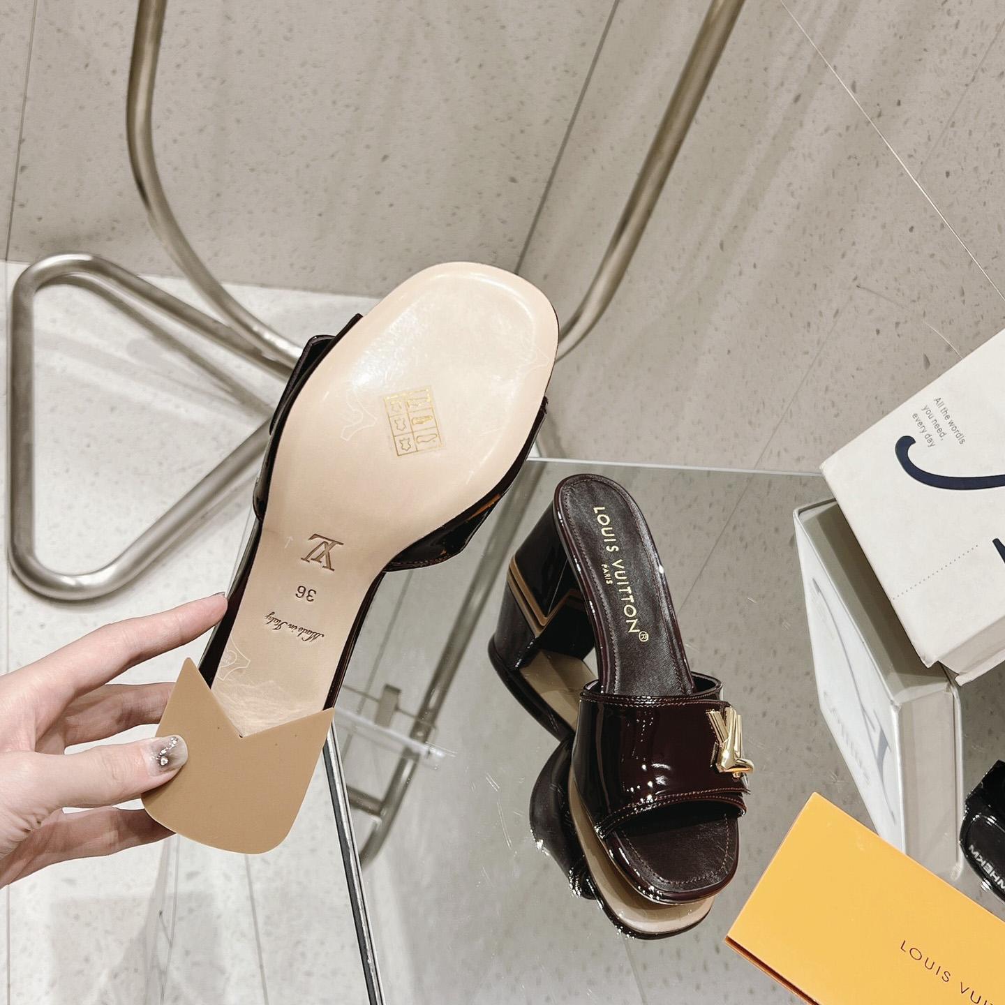 Louis Vuitton Shake Mule   1ABIDW - DopestKickz