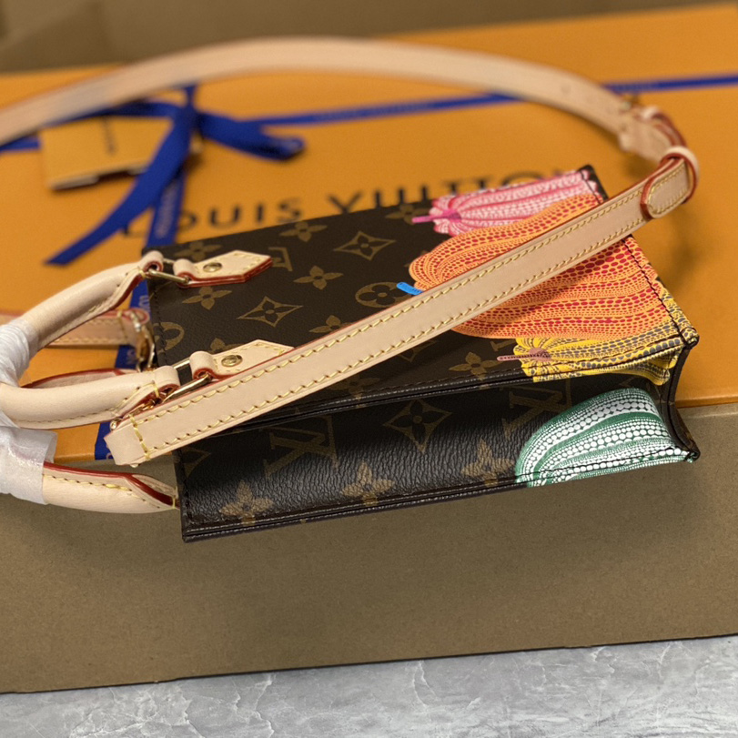 Louis Vuitton LV x YK Petit Sac Plat (14 x 17 x 5 cm)  M82112 - DopestKickz