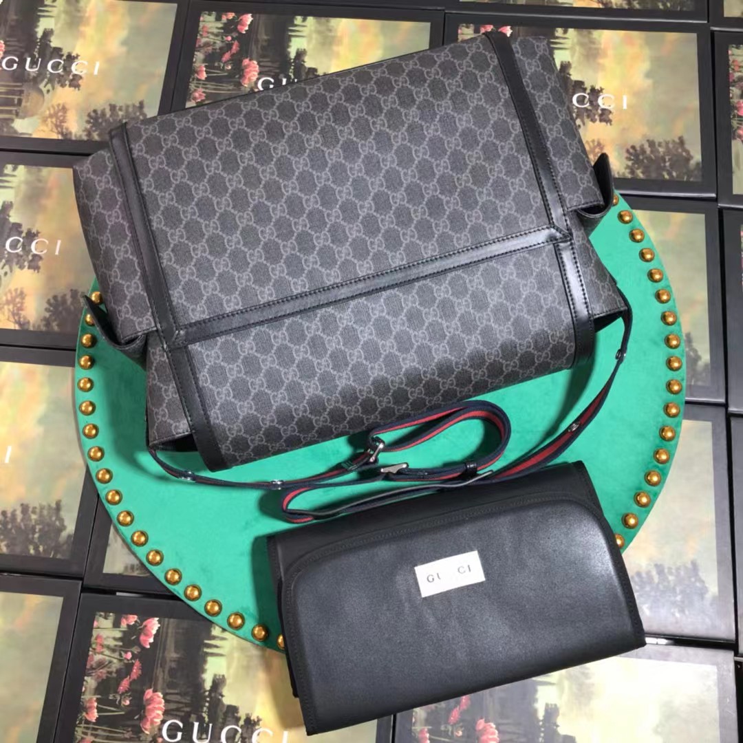 Gucci GG Supreme Diaper Bag(44-28-14cm) - DopestKickz