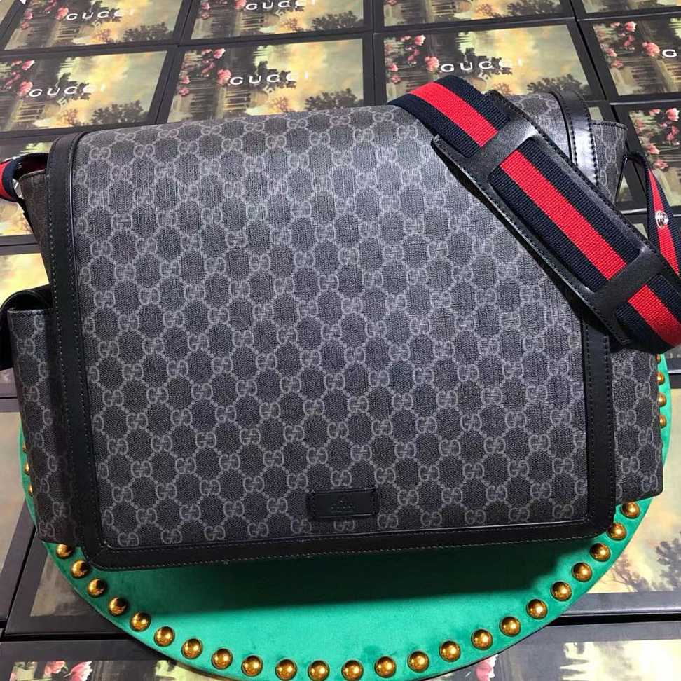 Gucci GG Supreme Diaper Bag(44-28-14cm) - DopestKickz