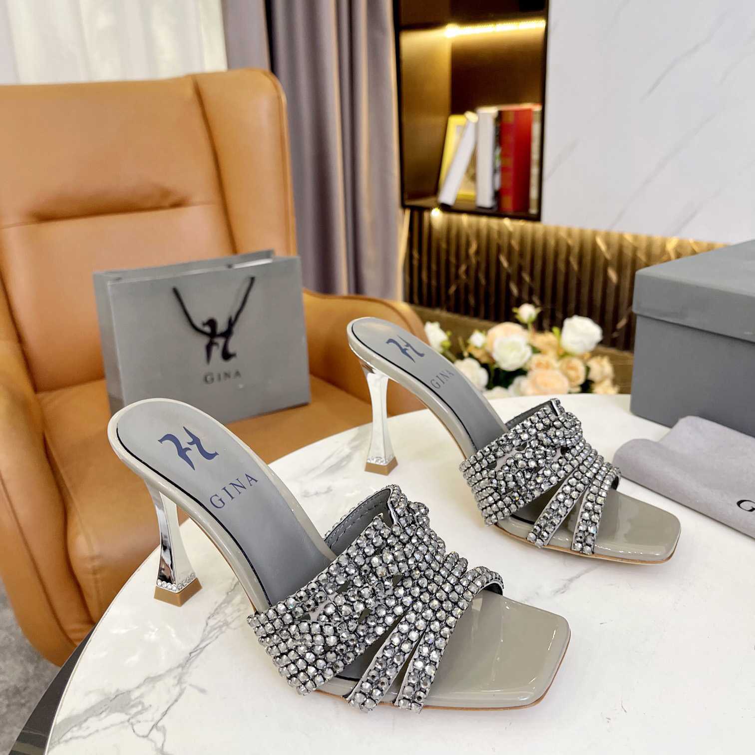 Gina Utah In Shadow Chic - DopestKickz