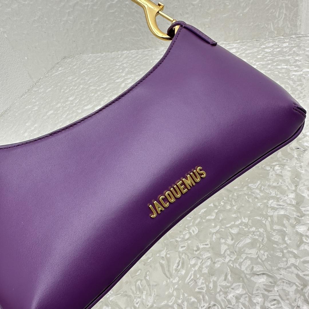 Jacquemus Le Bisou Mousqueton Carabiner Strap Shoulder Bag - DopestKickz