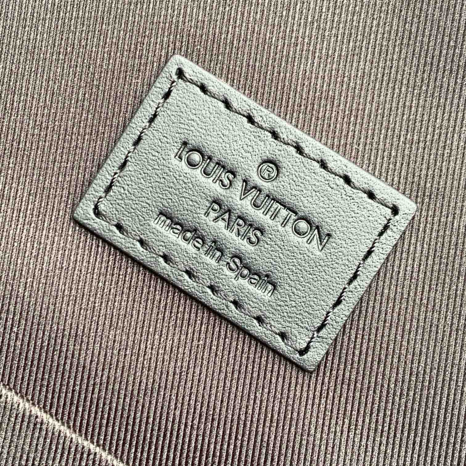 Louis Vuitton Archy Messenger MM(35x24x8CM)   M46328 - DopestKickz