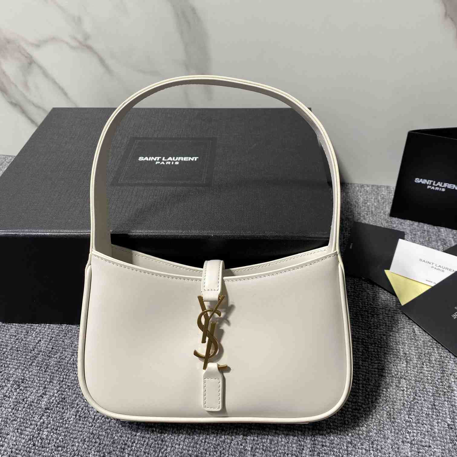 Saint Laurent Le 5 À 7 In Smooth Leather - DopestKickz