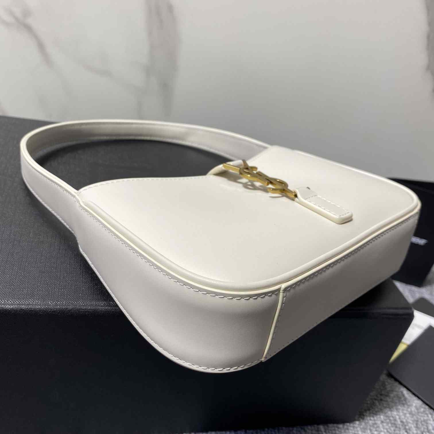 Saint Laurent Le 5 À 7 In Smooth Leather - DopestKickz