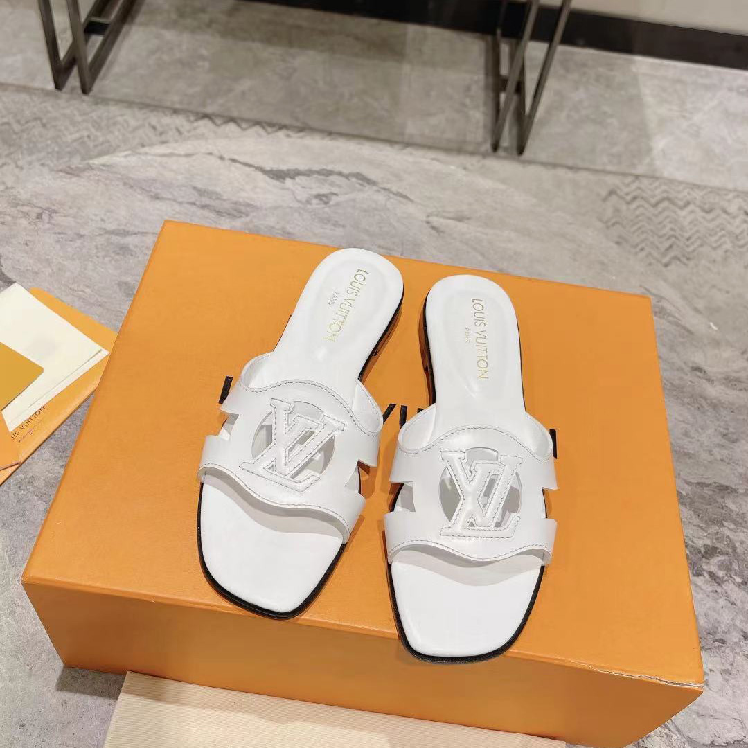 Louis Vuitton LV Isola Flat Mule   1ABOZK - DopestKickz