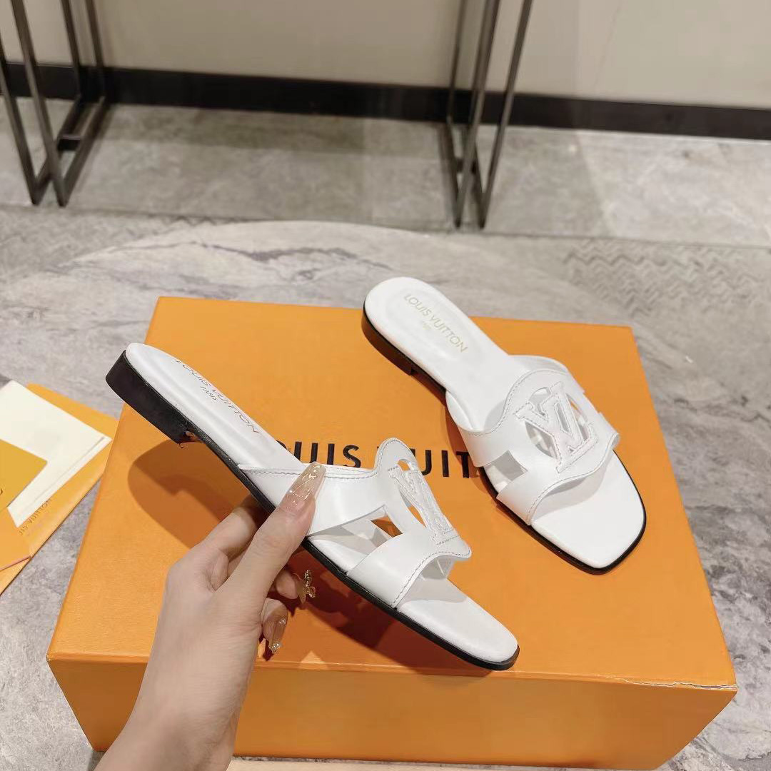 Louis Vuitton LV Isola Flat Mule   1ABOZK - DopestKickz
