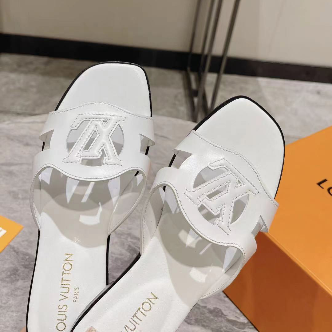 Louis Vuitton LV Isola Flat Mule   1ABOZK - DopestKickz
