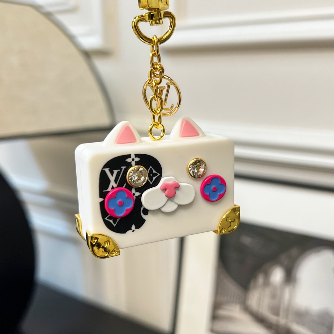 Louis Vuitton Catrunk Keyring   M00825 - DopestKickz