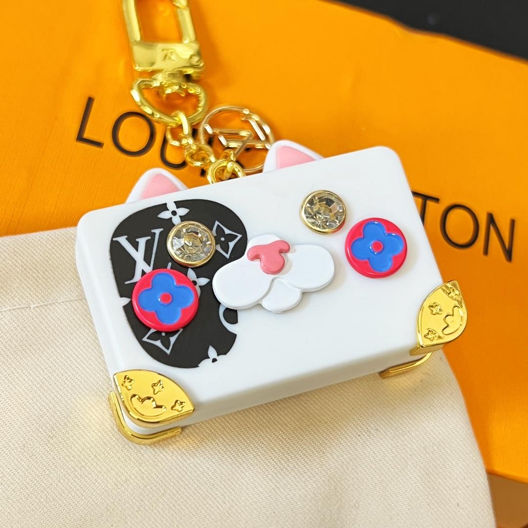 Louis Vuitton Catrunk Keyring   M00825 - DopestKickz