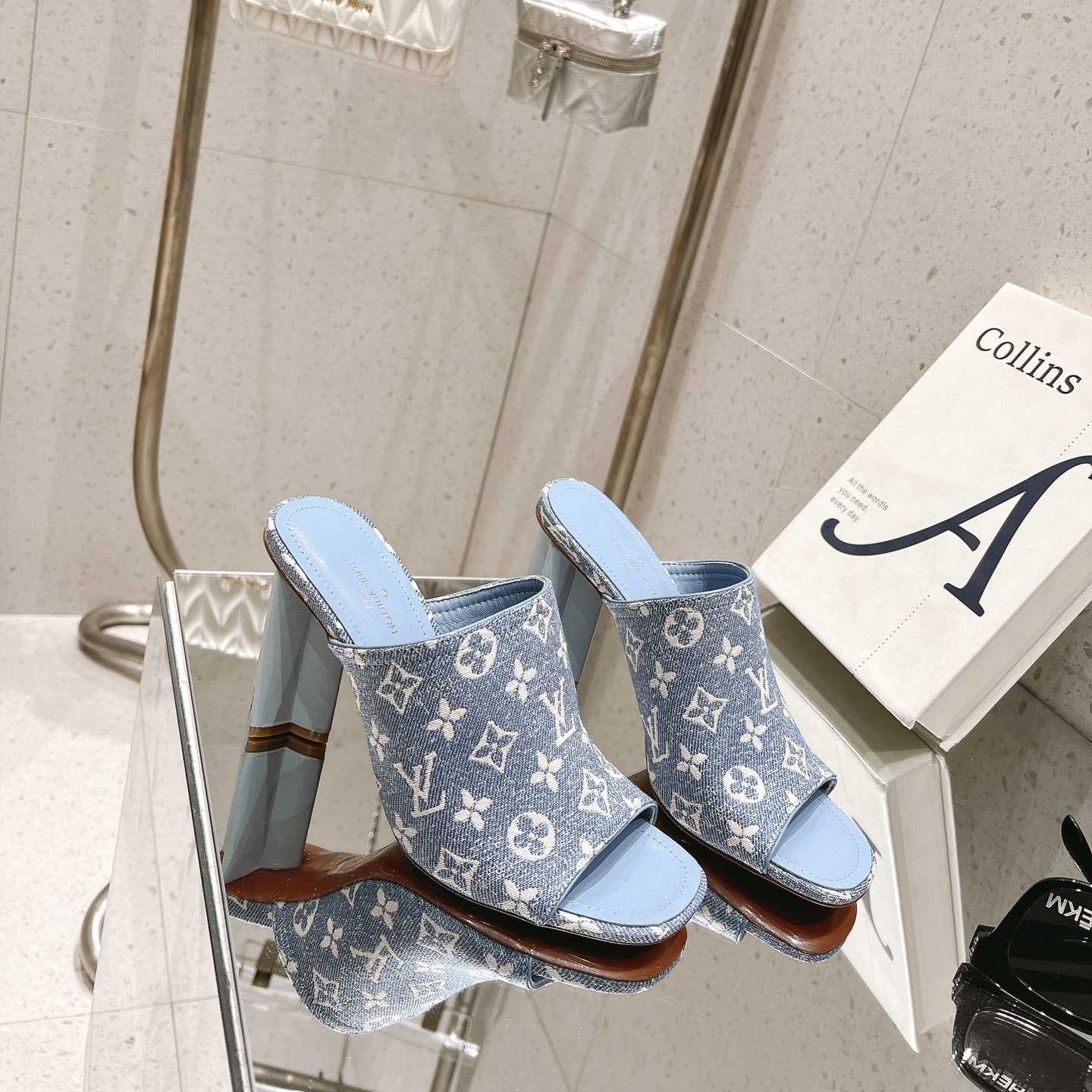 Louis Vuitton Silhouette Mule   1AAZUG - DopestKickz