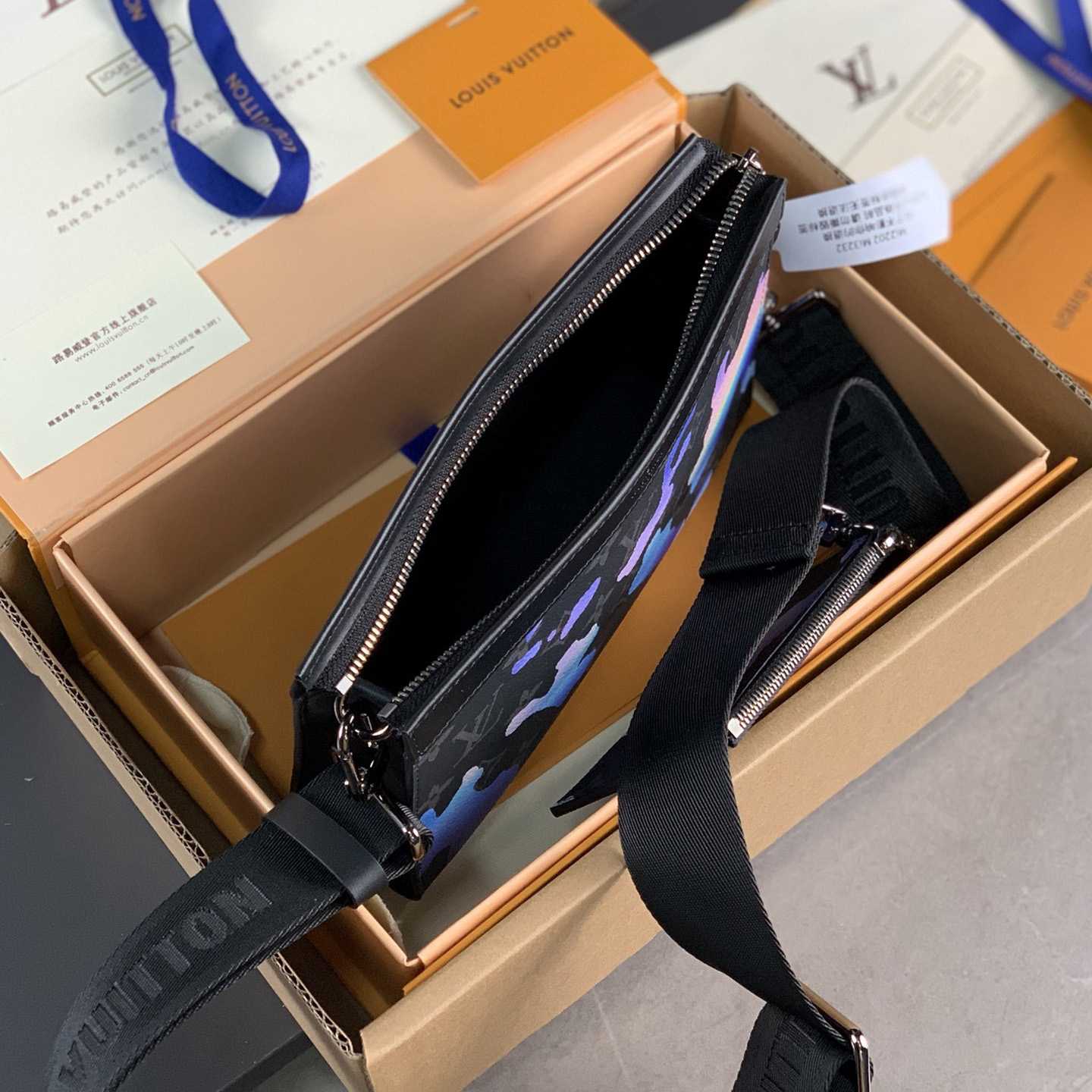 Louis Vuitton Gaston Wearable Wallet(18.5 x 11 x 6.5cm)M81753 - DopestKickz