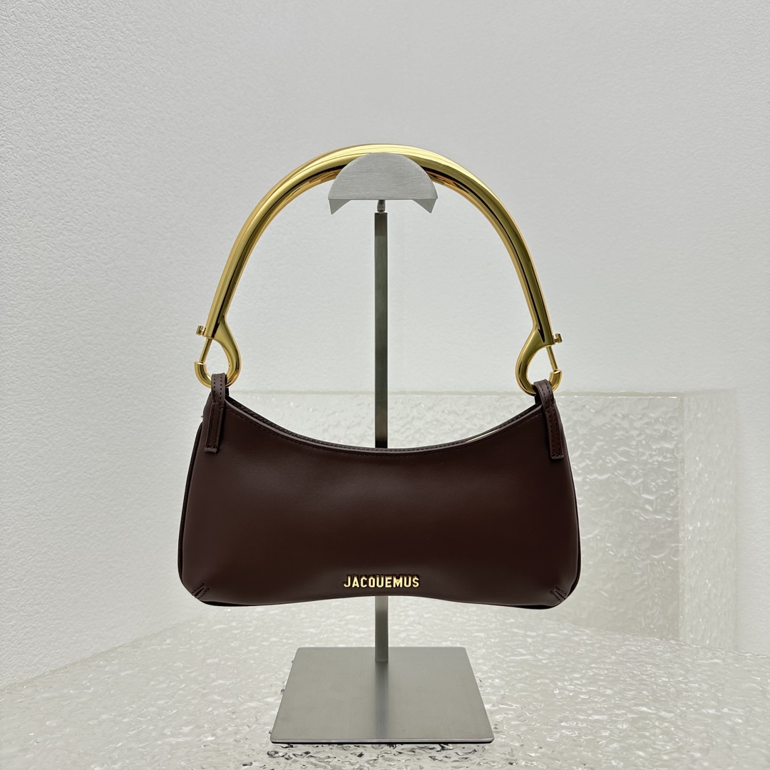 Jacquemus Le Bisou Mousqueton Carabiner Strap Shoulder Bag - DopestKickz