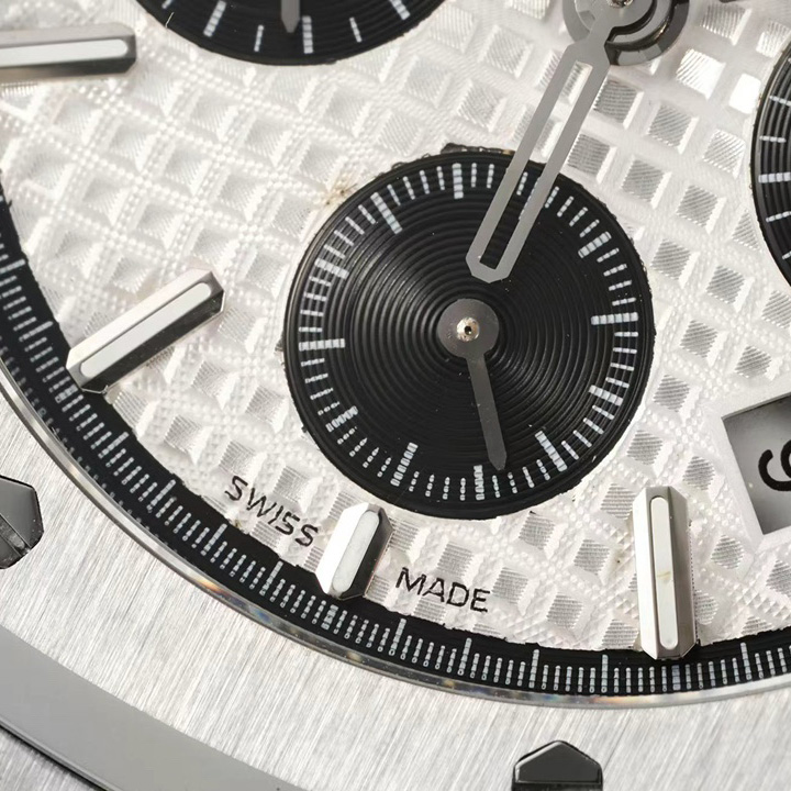 Audemars Piguet Royal Oak Chronograph - DopestKickz