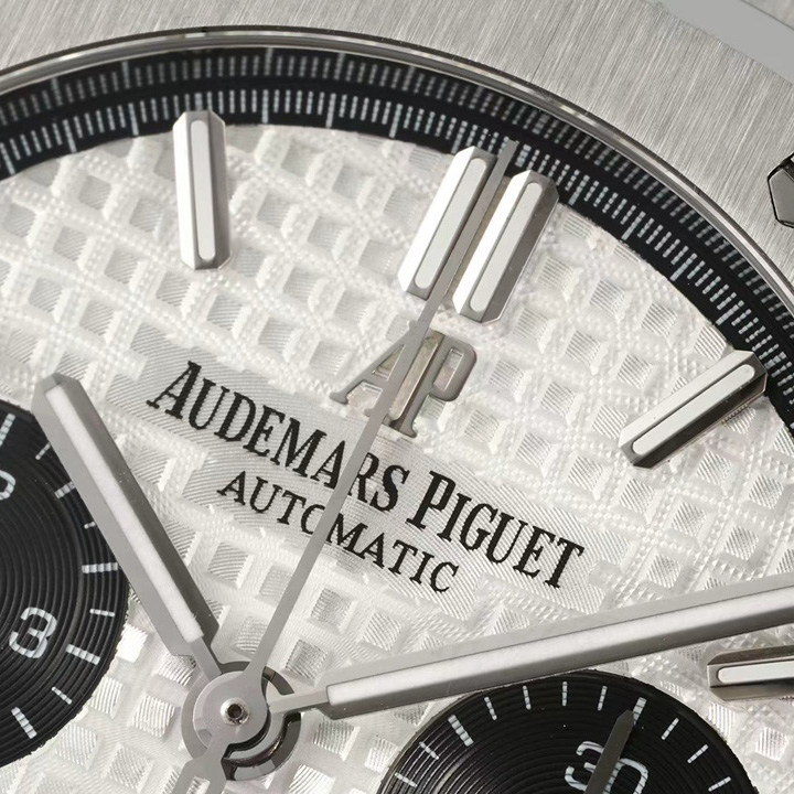 Audemars Piguet Royal Oak Chronograph - DopestKickz