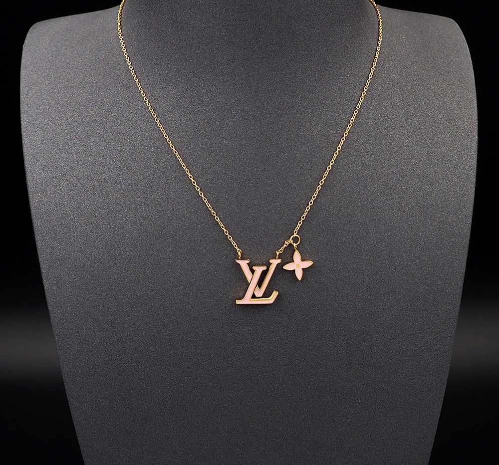 Louis Vuitton LV Iconic Enamel Necklace    M01215 - DopestKickz