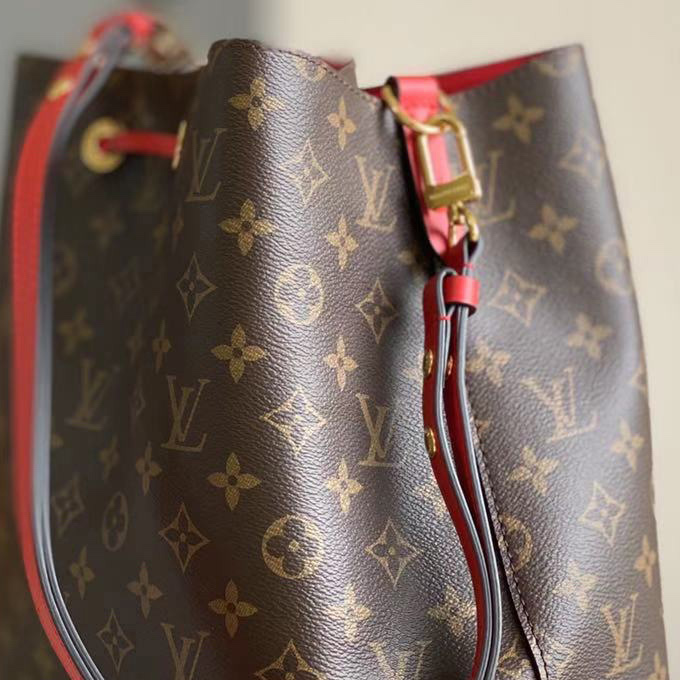 Louis Vuitton Néonoé (26 x 26 x 17.5cm) M44021 - DopestKickz