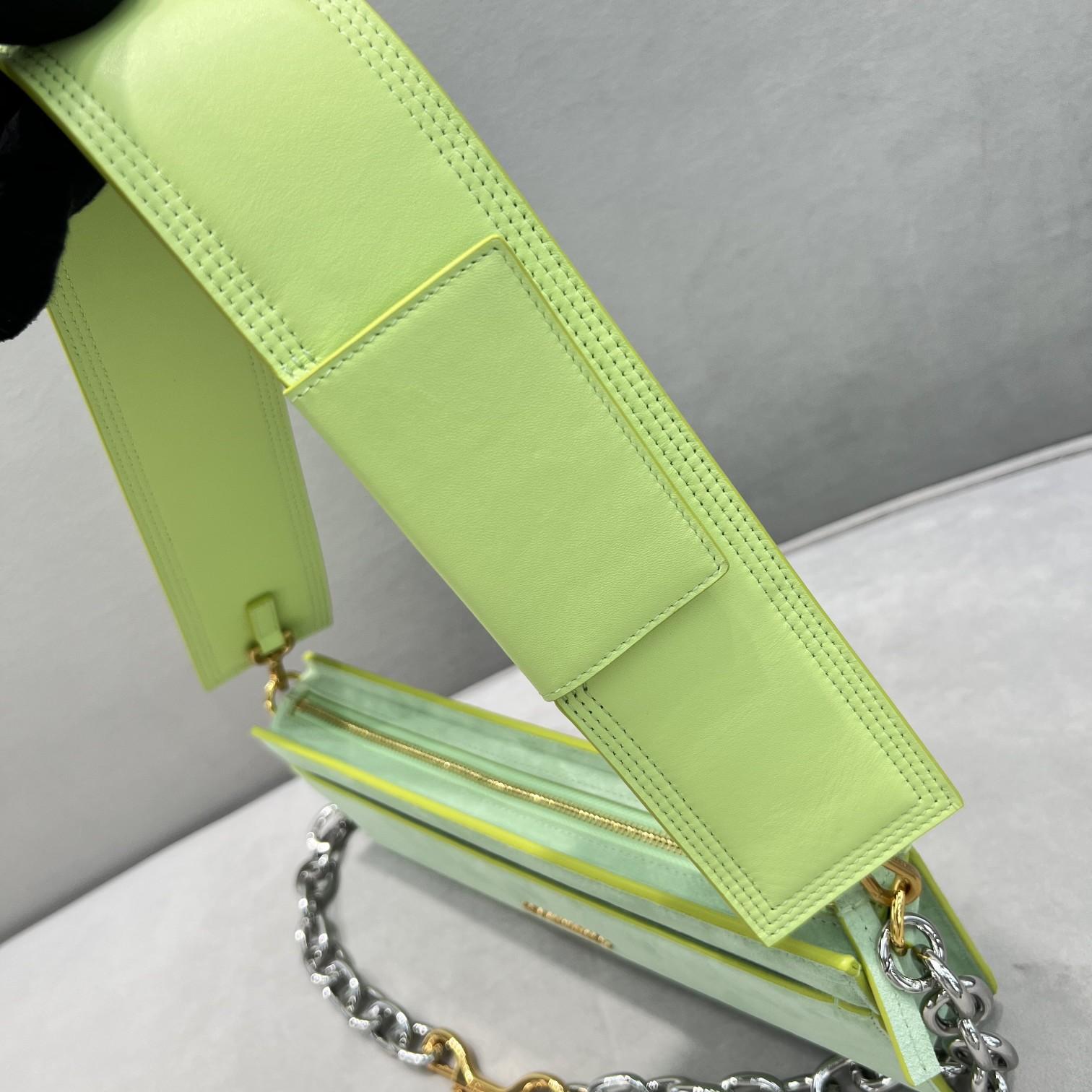 Jacquemus Le Ciuciu Jewellery Bag(30x10.5x4.5cm) - DopestKickz