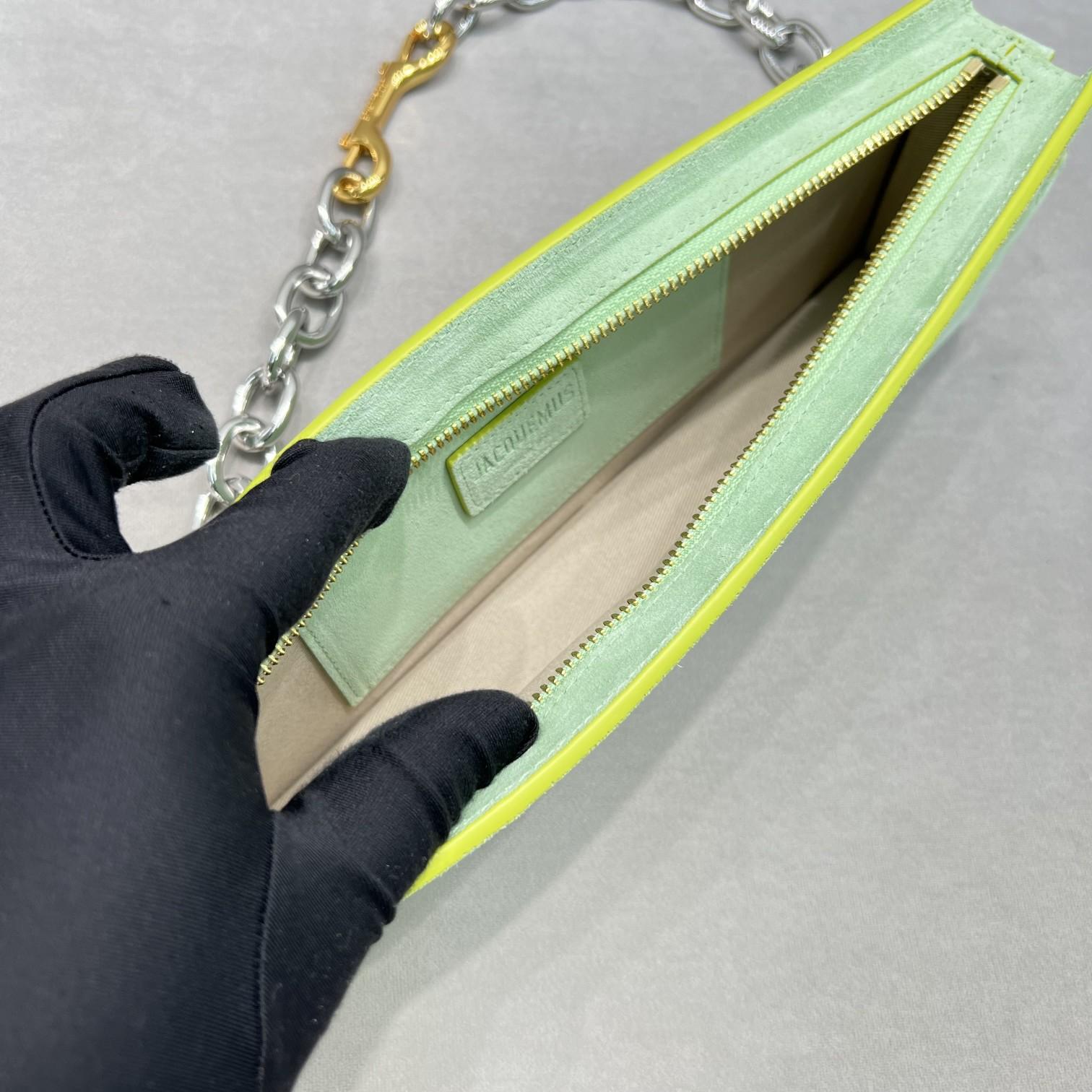 Jacquemus Le Ciuciu Jewellery Bag(30x10.5x4.5cm) - DopestKickz