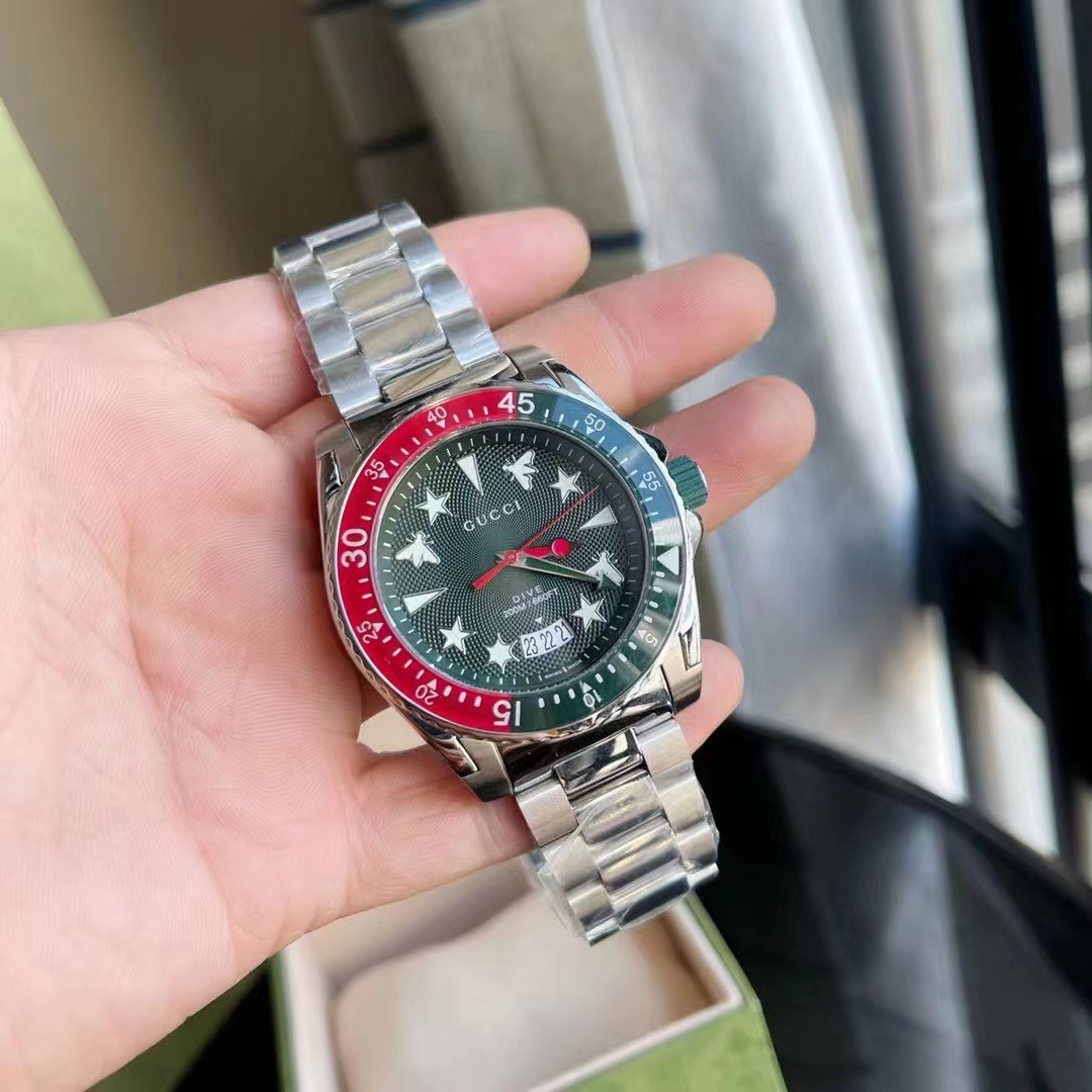 Gucci Dive Watch, 45MM  - DopestKickz