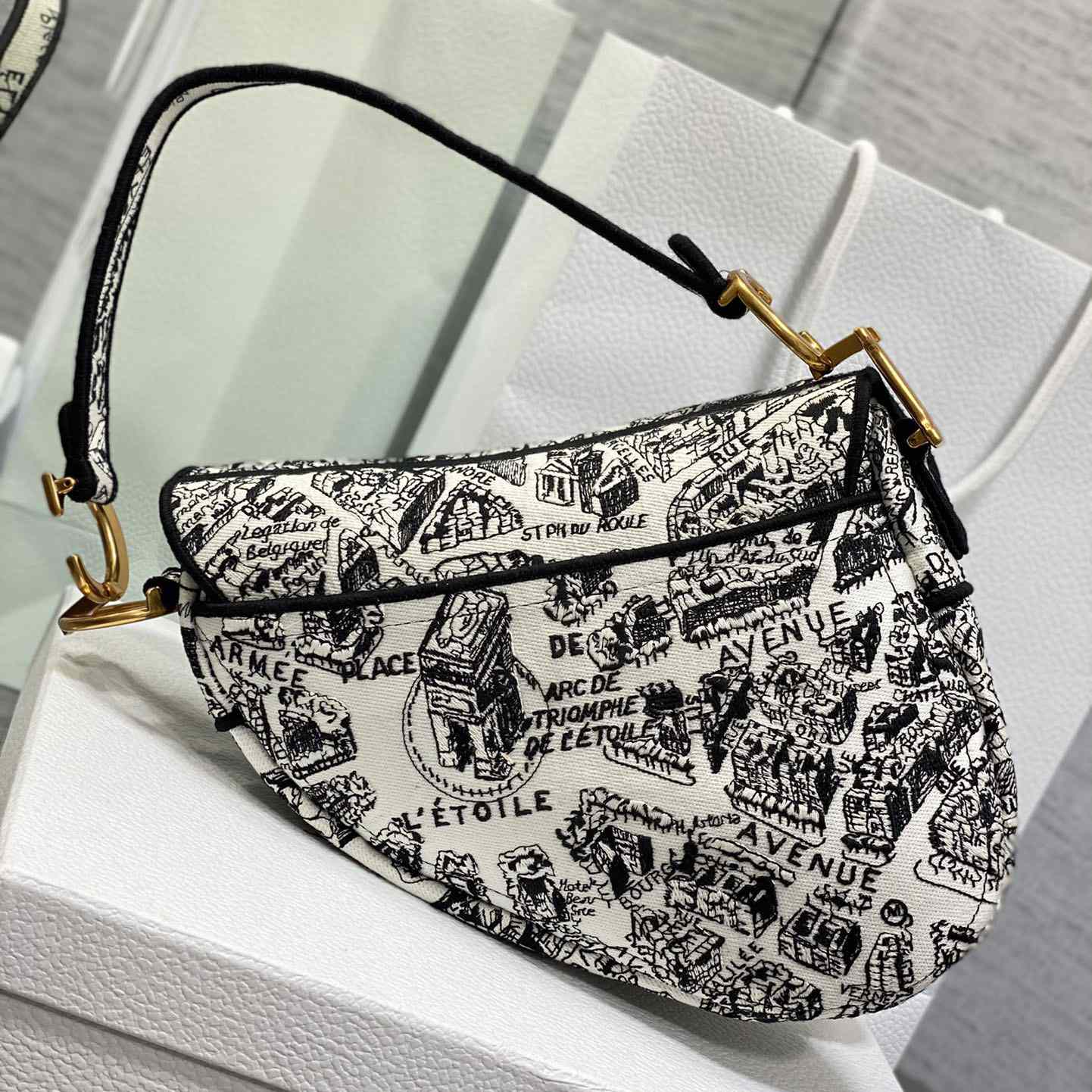 Dior Saddle Bag  - DopestKickz