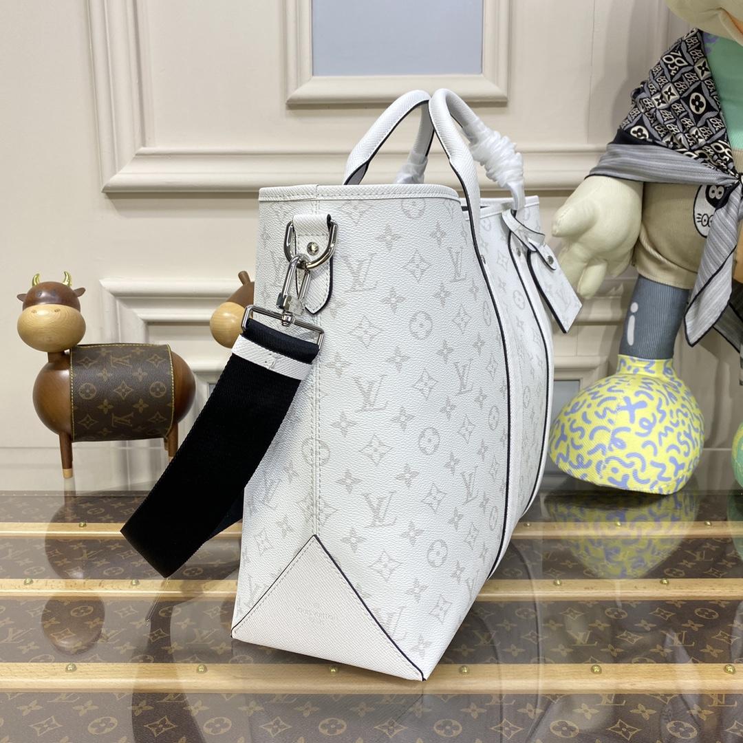 Louis Vuitton Weekend Tote NM(44 x 33 x 18cm)  M30919 - DopestKickz