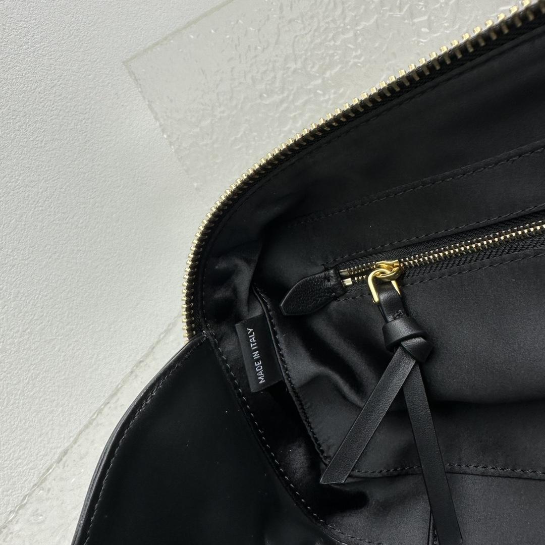 Miu Miu Leather Top-handle Bag - DopestKickz